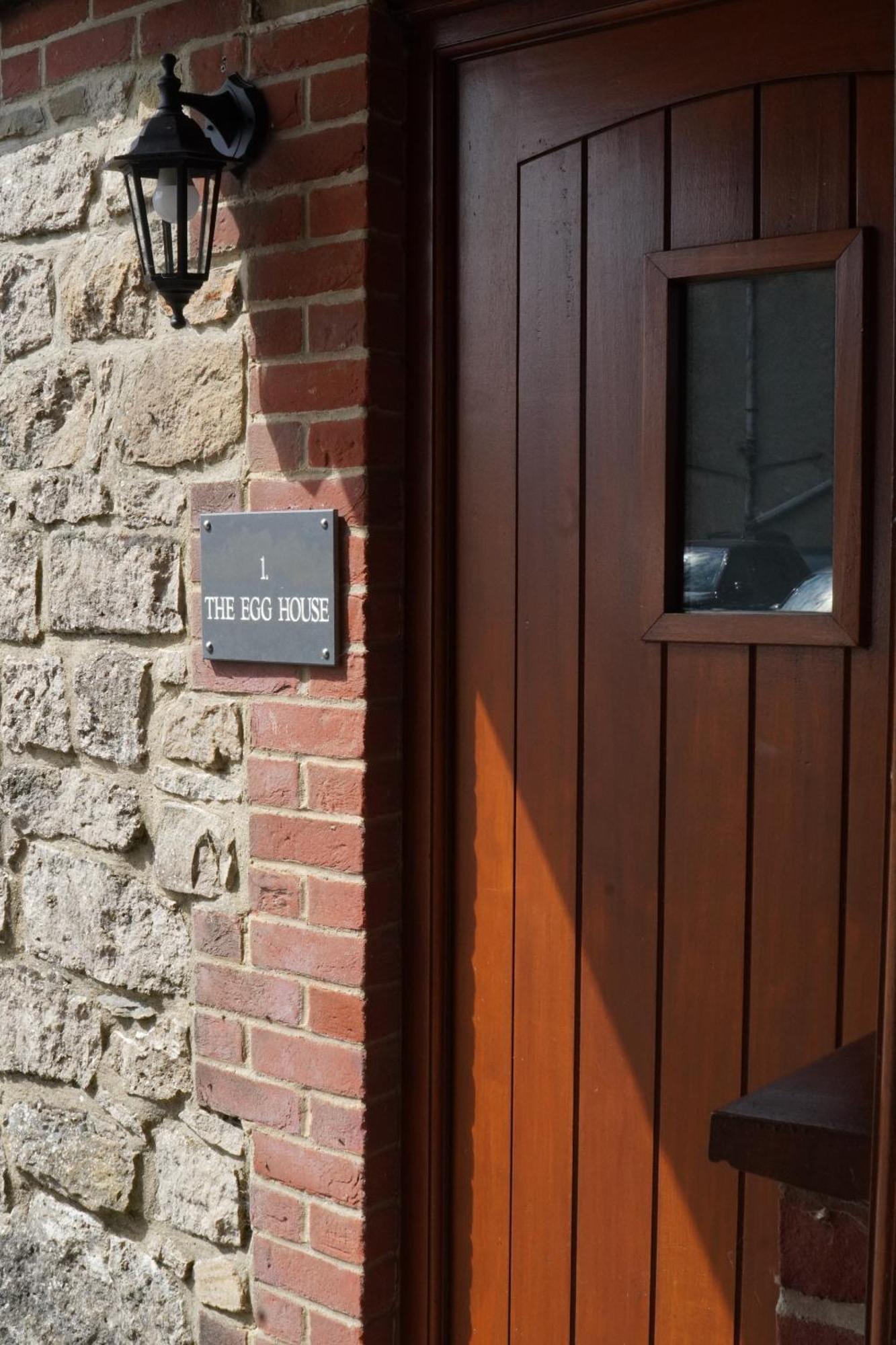 Hook Farm Cottages Royal Wootton Bassett Buitenkant foto